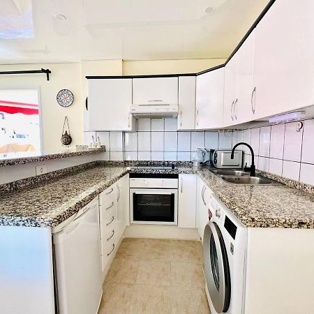 Cozy Beachfront Flat With Pool & Panoramic Sea View Terrace Apartment Puerto de Santiago  Luaran gambar